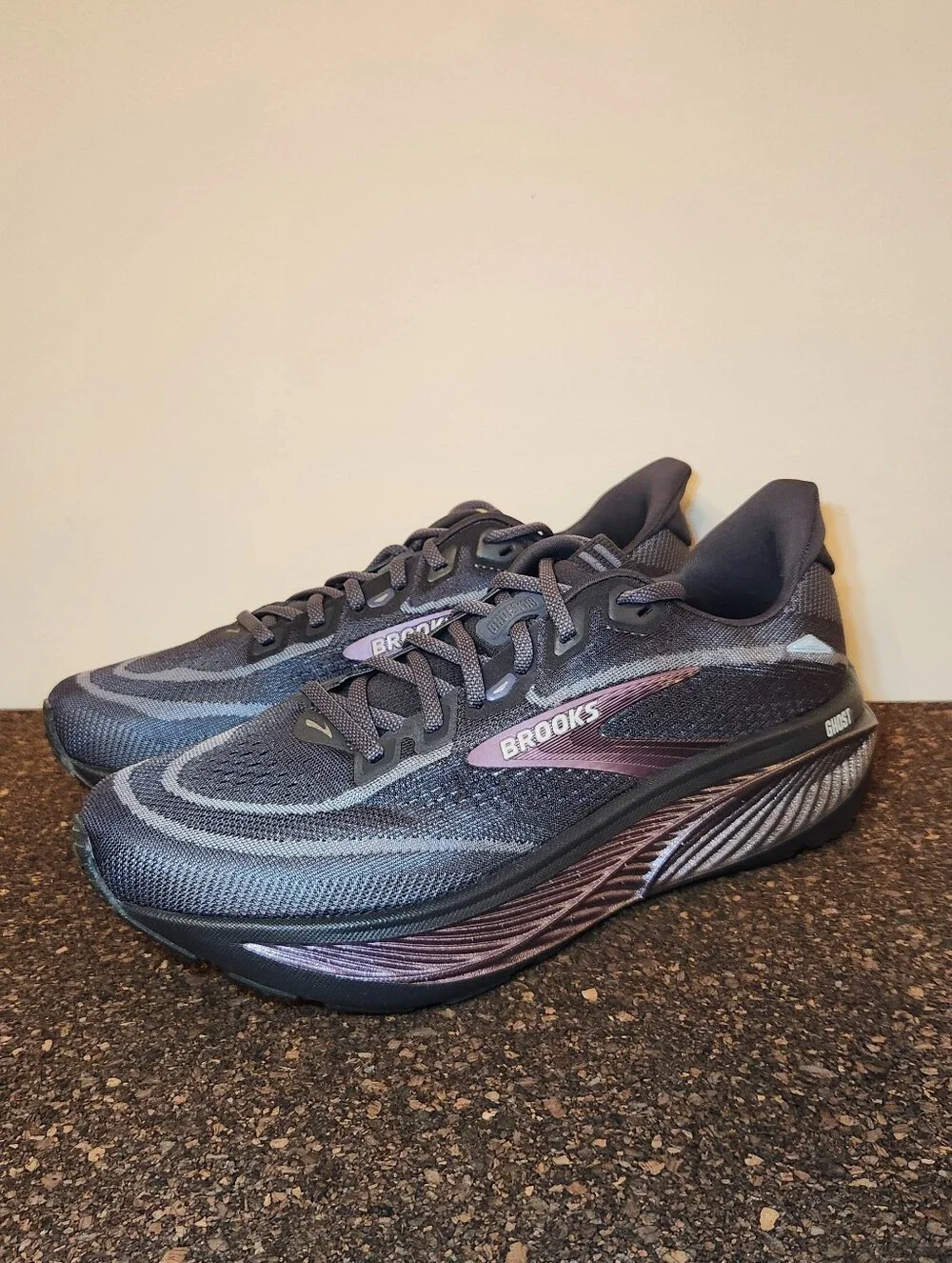 Brooks Ghost 18 Running Shoes Womens Size 8.5